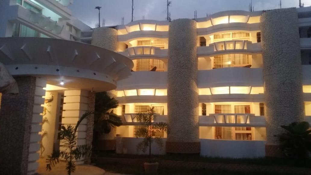 Peacock Park Hotel Укунда Екстер'єр фото